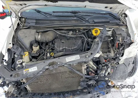 2015 Dodge Grand Caravan Sxt z USA, uszkodzony, nr VIN 2C4RDGCG3FR718492